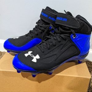 Under Armour Run N Gun football cleats size 9 NWT